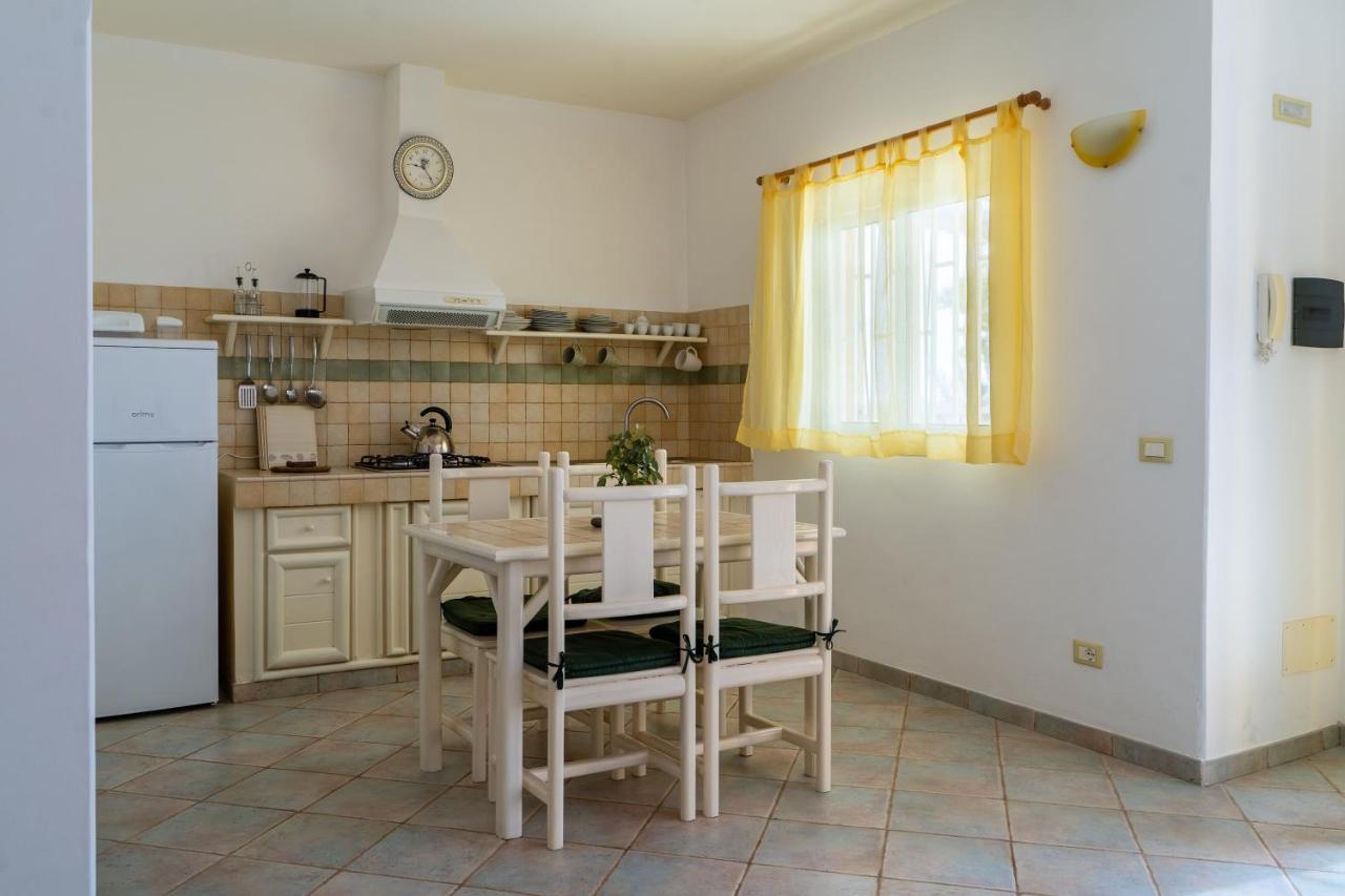 Lovely Beach Front Apartment In Santa Maria Exterior foto
