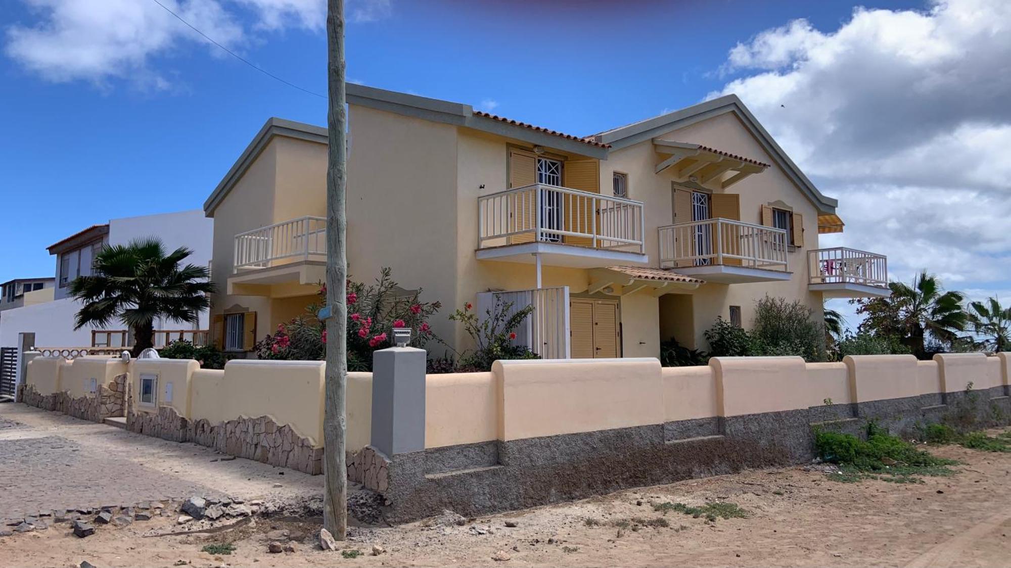 Lovely Beach Front Apartment In Santa Maria Exterior foto